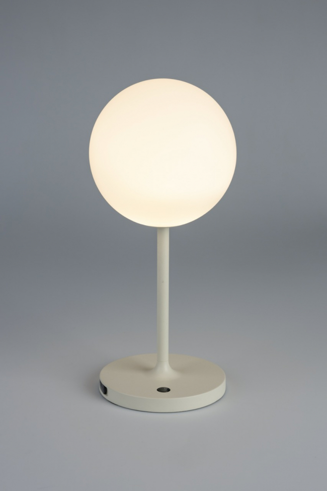 Wiederaufladbare Lampe 'Hub' - Beige