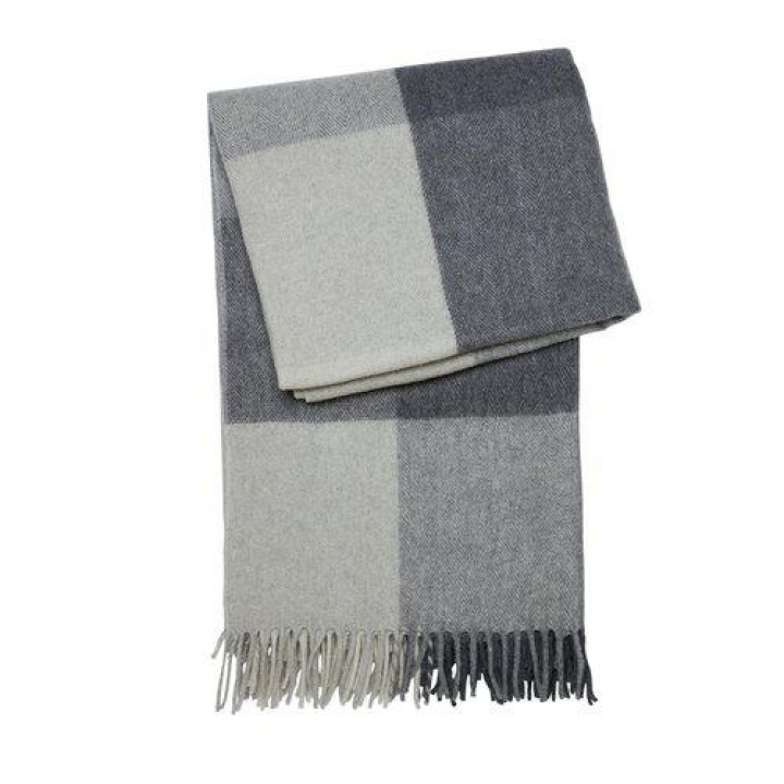 Plaid \'Ulla\' 130x170 - Grau in der Gruppe Einrichtung / Textilien / Teppiche & Decken bei Reforma (1380-71-010)